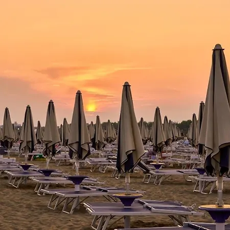 Beachfront In With Pool Apartment Bibione