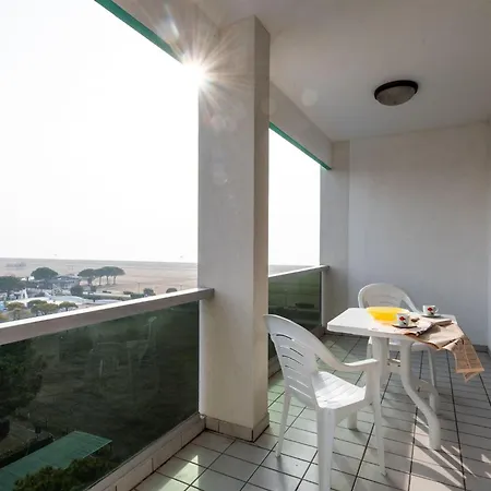 Beachfront In With Pool * Bibione